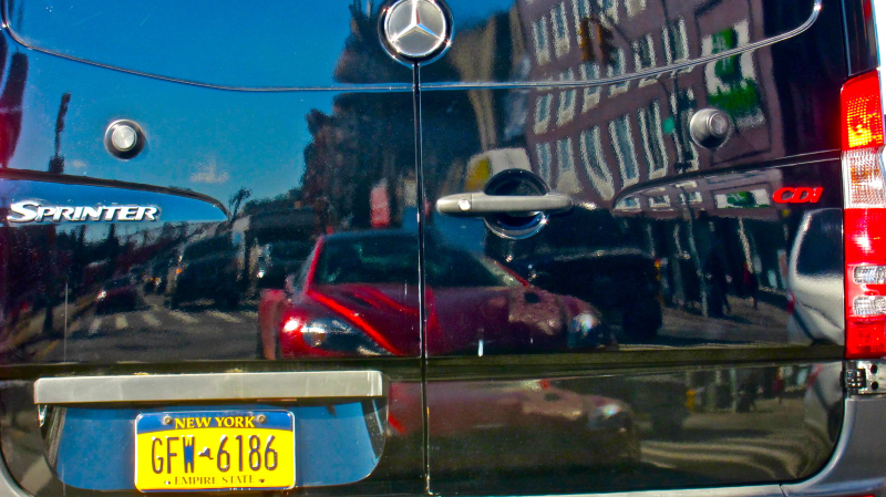 Illustration for article titled The Sadomasochistic Joy Of Driving A $300K Aston Martin In New York